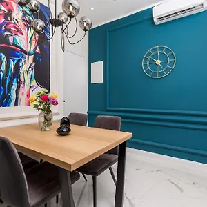 https://luxury-number-1-apartments.primorje-gorskikotar.com