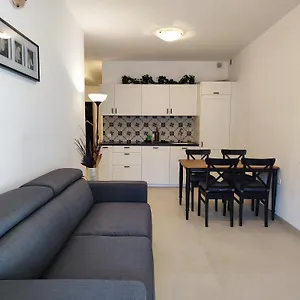 https://house-vanda.in-istria.net
