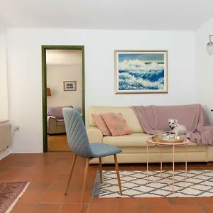 https://apartment-grisia.in-istria.net