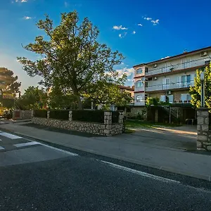 Apartman Diana And